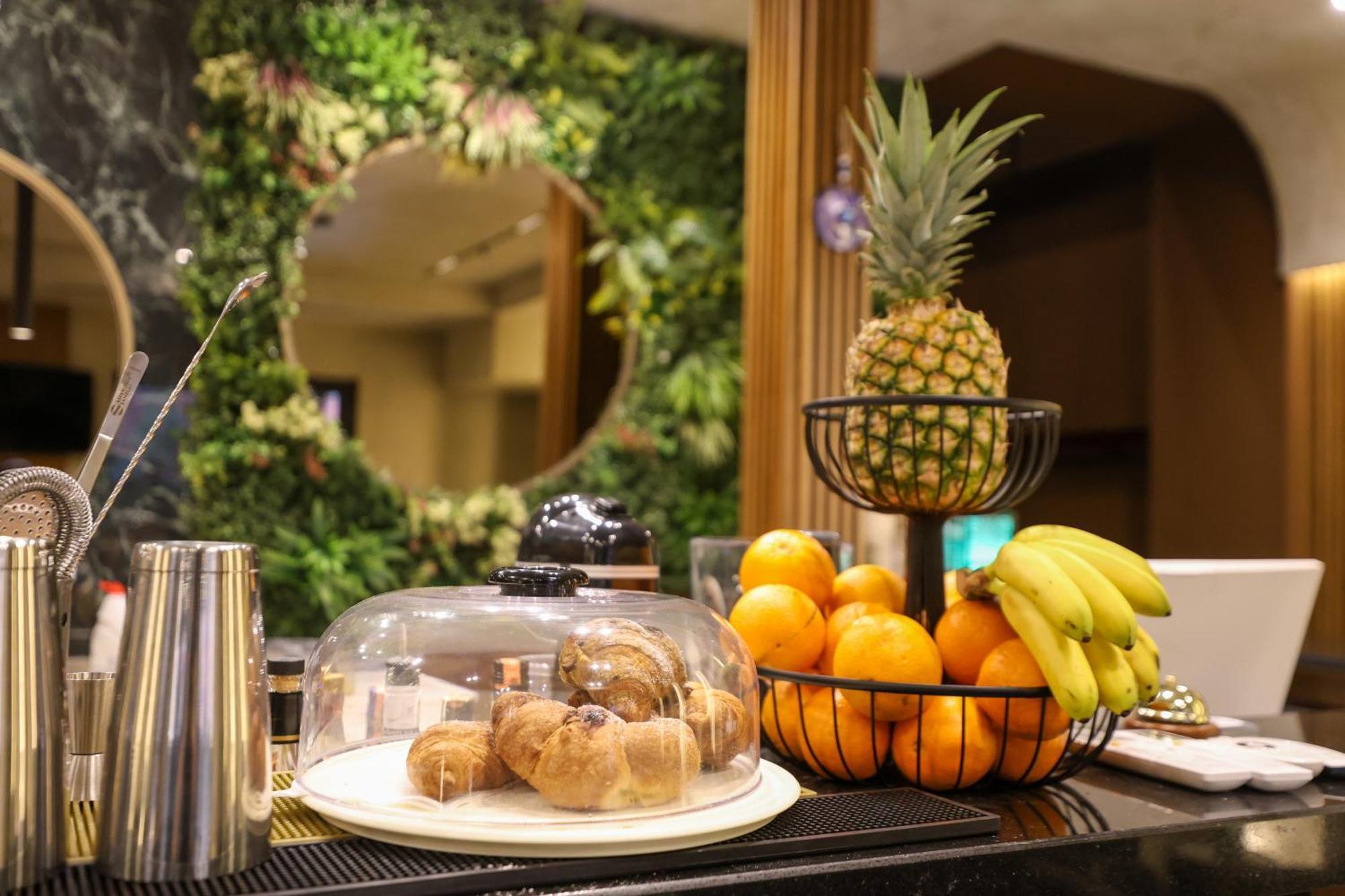 Garden Boutique Hotel Tirana Buitenkant foto