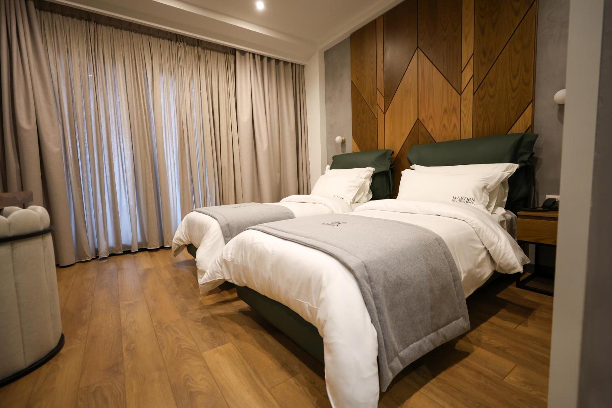 Garden Boutique Hotel Tirana Buitenkant foto