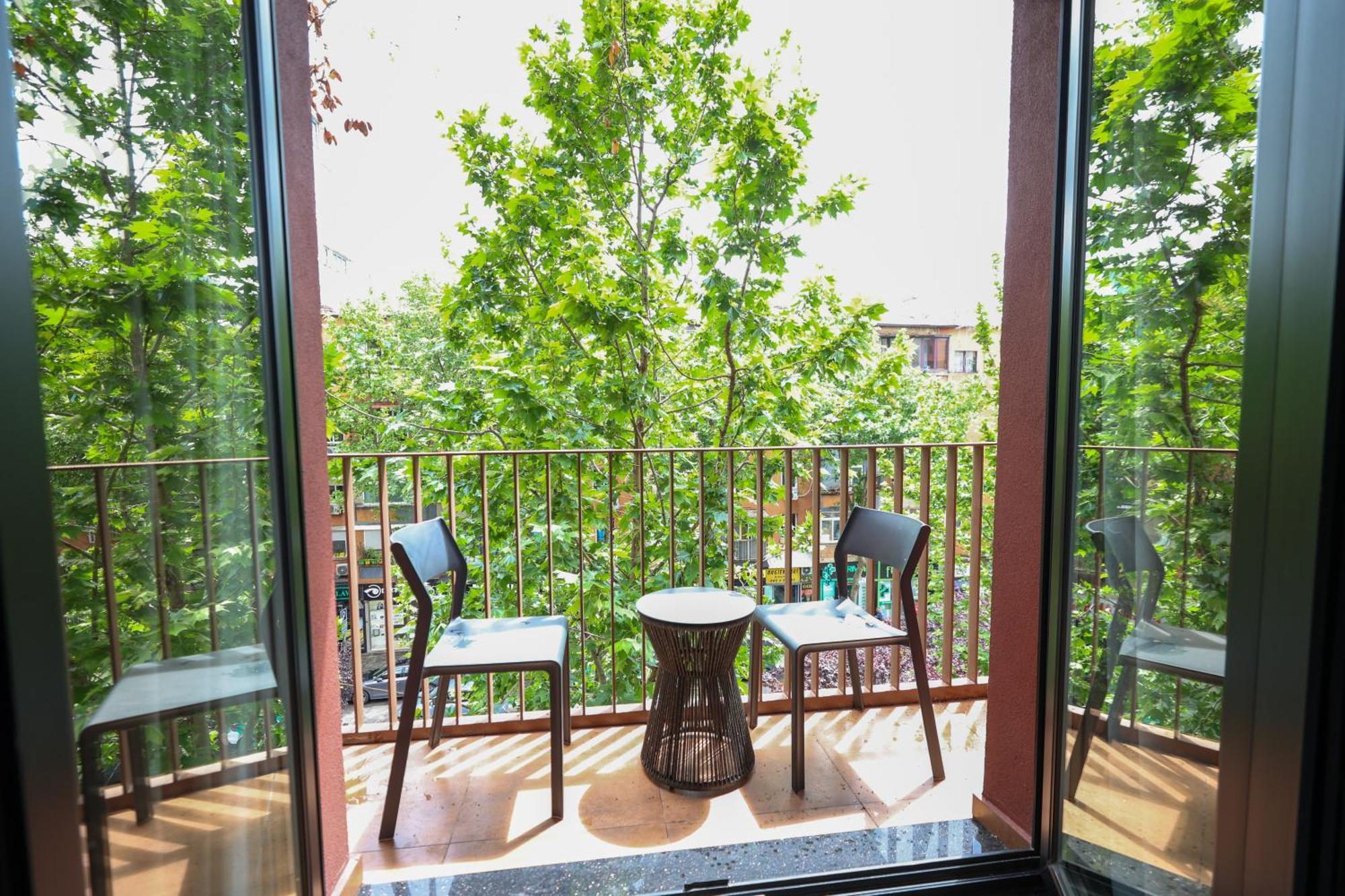Garden Boutique Hotel Tirana Buitenkant foto