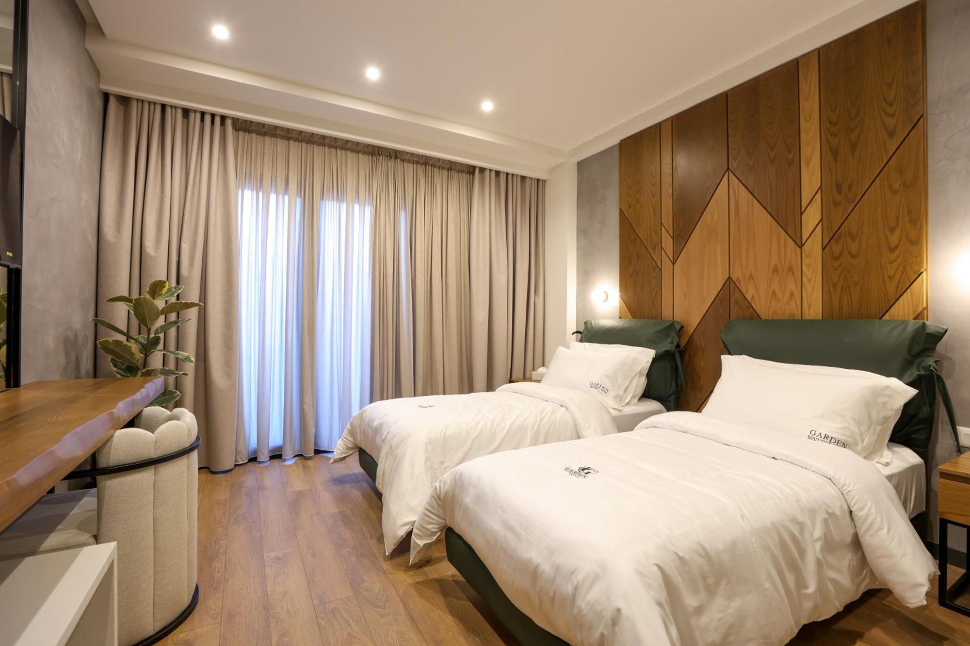Garden Boutique Hotel Tirana Buitenkant foto